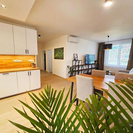3 Room Apartment 2X Balcony, New Building, 21 Pressburg Exterior foto