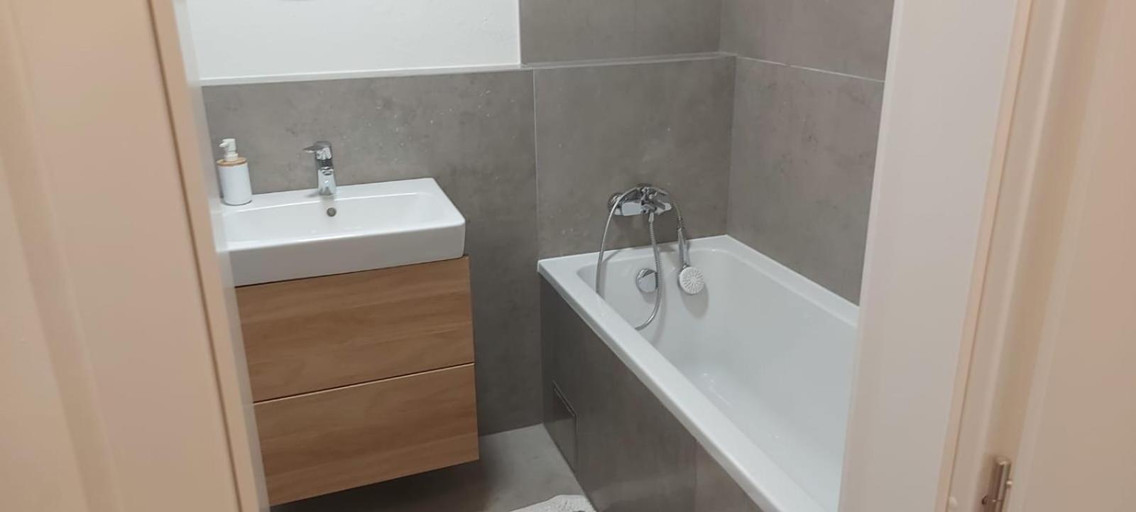3 Room Apartment 2X Balcony, New Building, 21 Pressburg Exterior foto